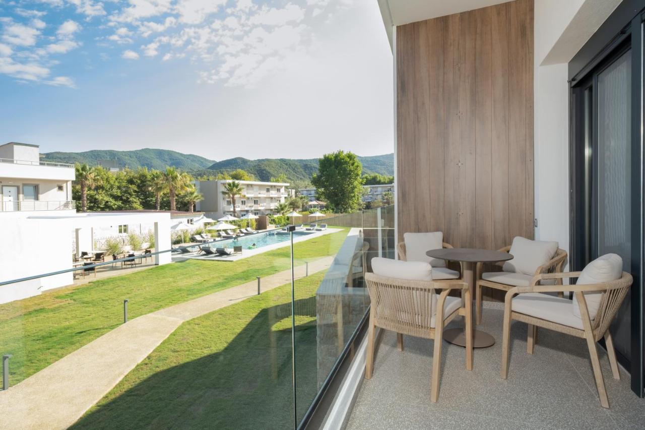Callisti Suites Sarti Exteriör bild